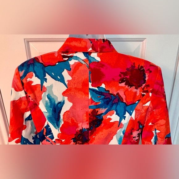89th & Madison Red, Orange, Hot Pink and Blue Floral Blazer - Picture 7 of 12